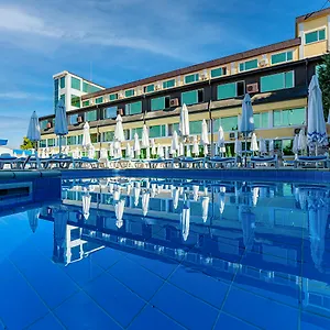 Montecito Hotel