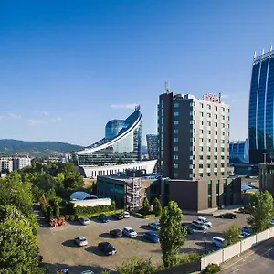 Expo Hotel