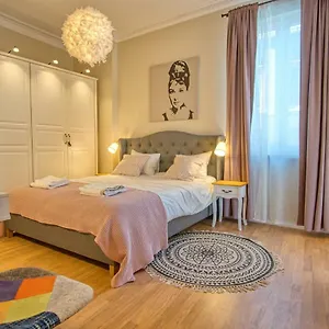  Apartment Audrey By Sofiaspot - Central, Metro To Airport